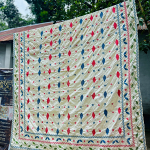 Suisuta Handmade | ফুলঝরা সোনালি Nakshi Kantha